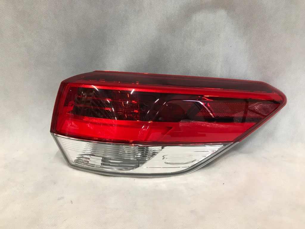 фото №1, Toyota highlander 16-19 лампа задняя правая led europa