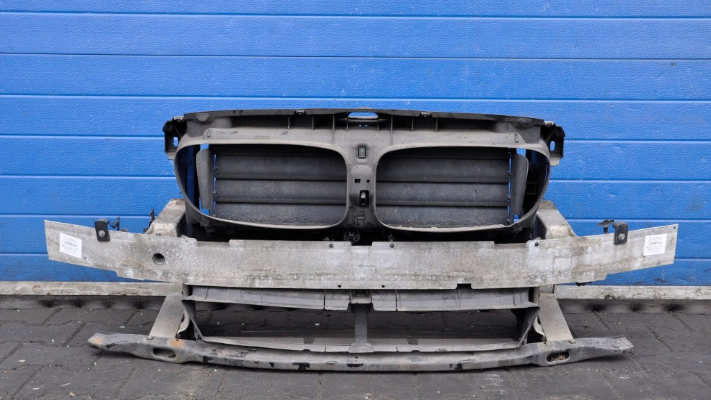 фото №1, Bmw 5 f10 2.0d pas передний усилитель