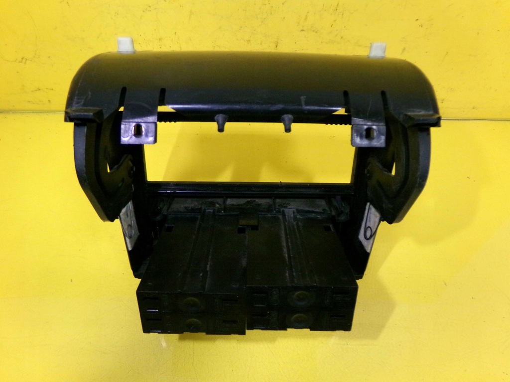 фото №12, Рамка радио защита renault laguna i 7700822391 nr93