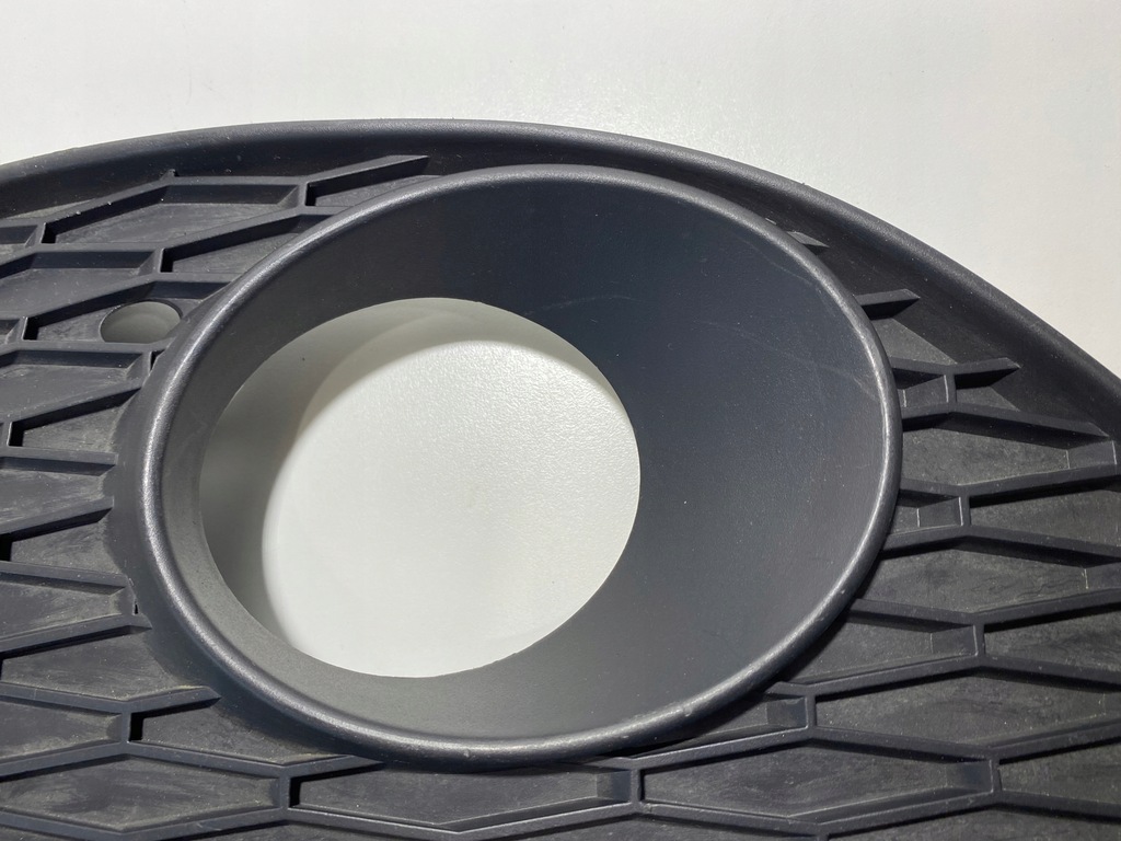 фото №16, Решітка бампера seat ibiza 6j0853665a 6j085366a