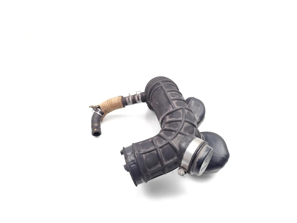 фото №13, Suzuki sx4 s-cross частина труби впуску повітря 1.0 бензин 82kw 112 hp