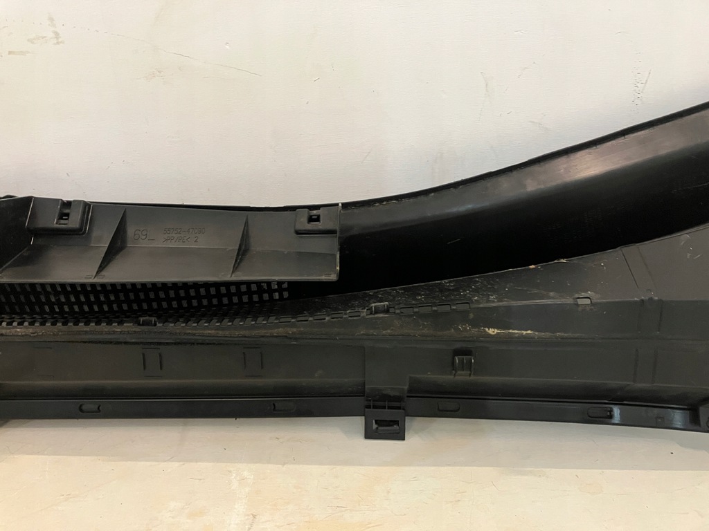 фото №10, Prius iv жабо пластиковий повний