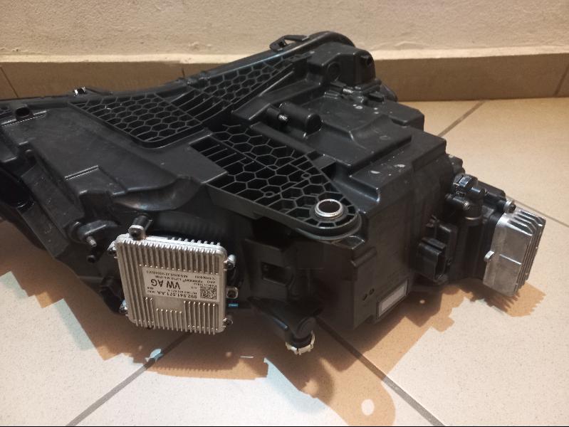 фото №12, Skoda оригинальный номер 3v1941015d лампа