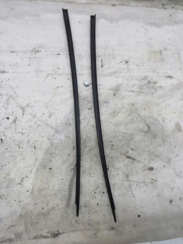 фото №1, Молдинг стекло лобовое левая правая audi a8 d4