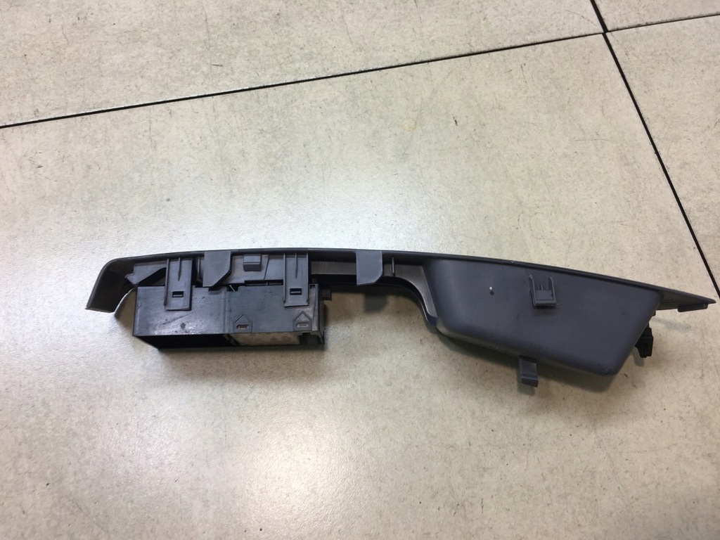 фото №6, Панель окон левый перед micra k12