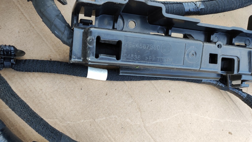 фото №7, Peugeot 2008 ii електропроводка салону