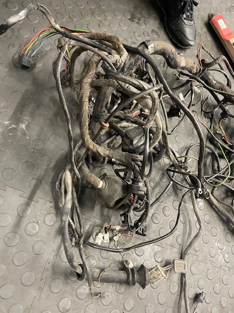 фото №7, Жгут двигатель+ кондиционер+ свет mercedes 107 380sl