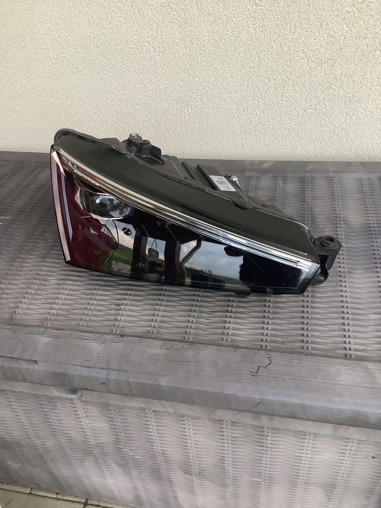 фото №1, Лампа правая skoda scala full led 18- 657941016a eu