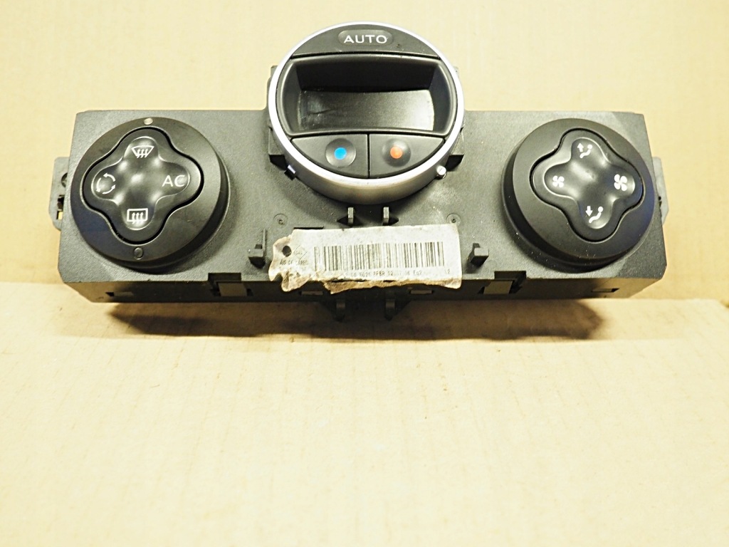 фото №1, Megane 2 scenic 2 панель обдув отопления кондиционера климат-контроль valeo