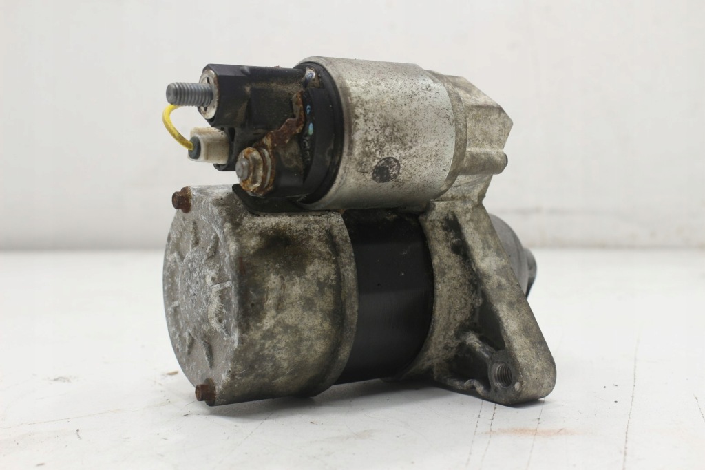 Стартер 28100-0q100-b yaris 3 1.0 vvti с Разборки