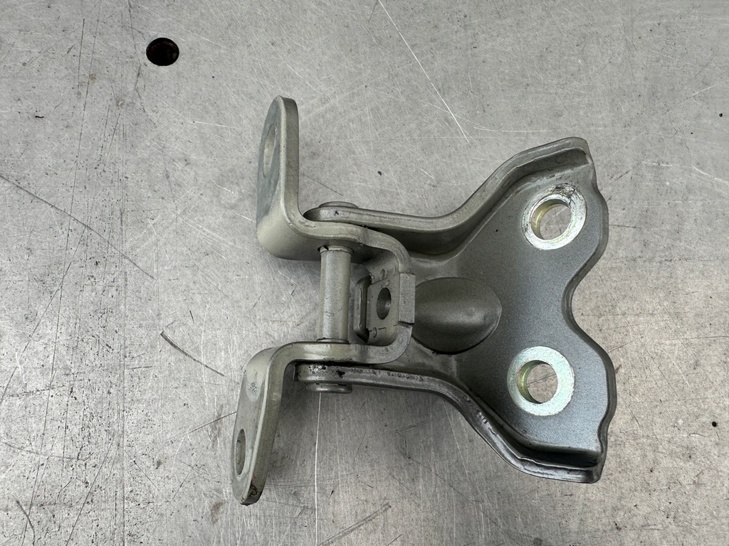 фото №1, Kia niro ii петли дверь правый перед нижний