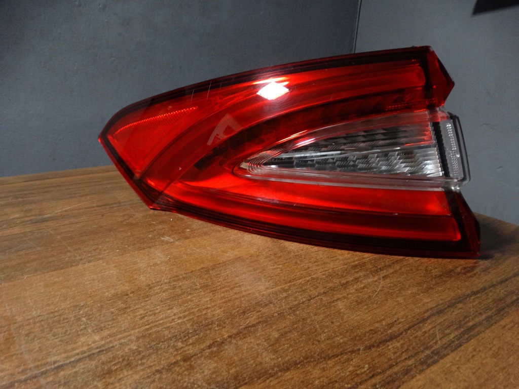 фото №1, Idealna лампа задняя левая maserati levante 1