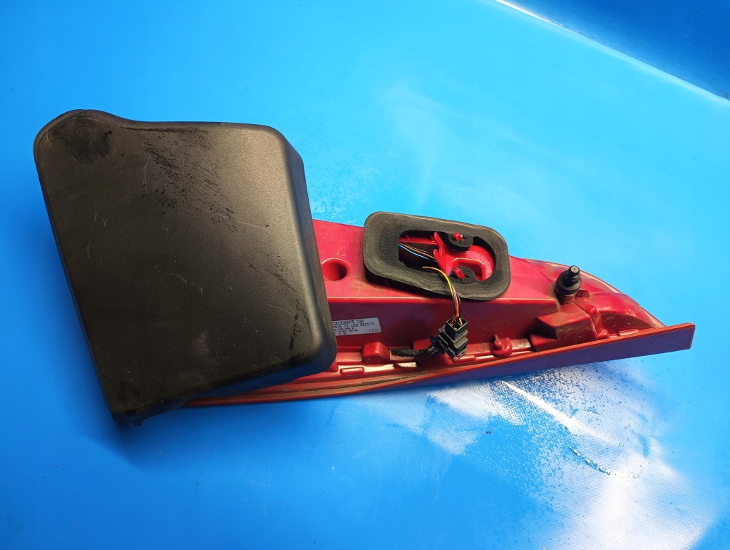 фото №5, Лампа правая задняя задняя led audi q5 8r