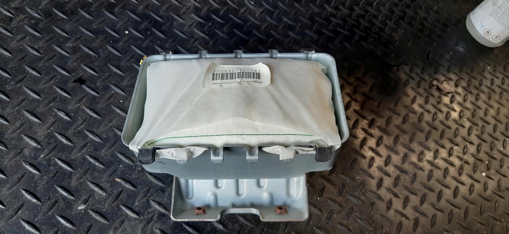 фото №6, Подушка безопасности подушка пассажира c-crosser 7030a026