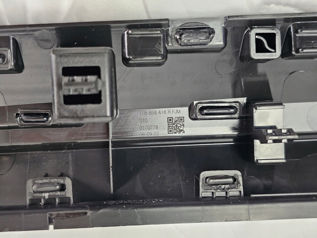 фото №14, Молдинг dekor защита консоли панели решётка обдув vw id4 id.4 id5 id.5 led