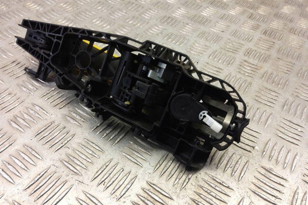 фото №8, Ручка левых боковых дверь jeep renegade off-road bu 252108rh 1.6l