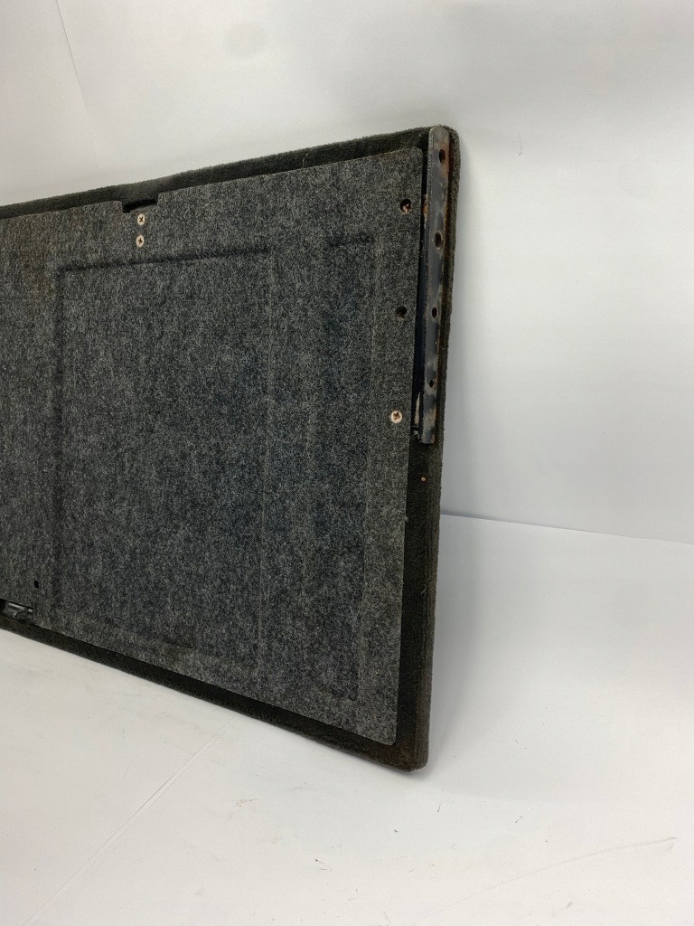 Пол бардачок плита коврик багажника mercedes w124 kombi s124 чёрный Цена