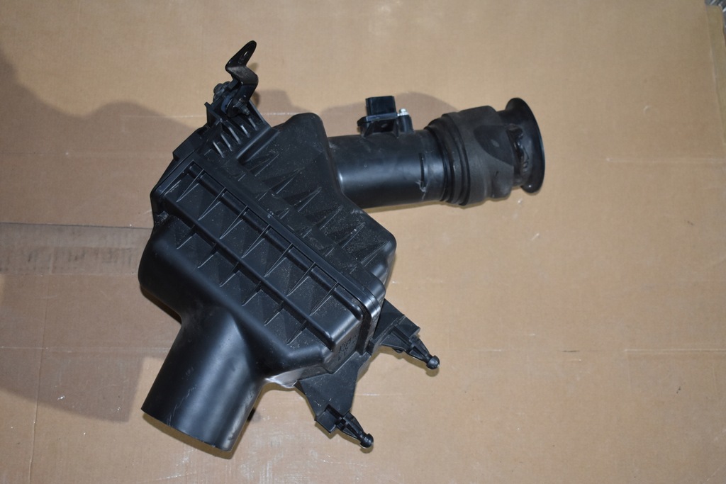 фото №1, Idealna корпус фильтра воздуха nissan gt-r r35 13r. 1