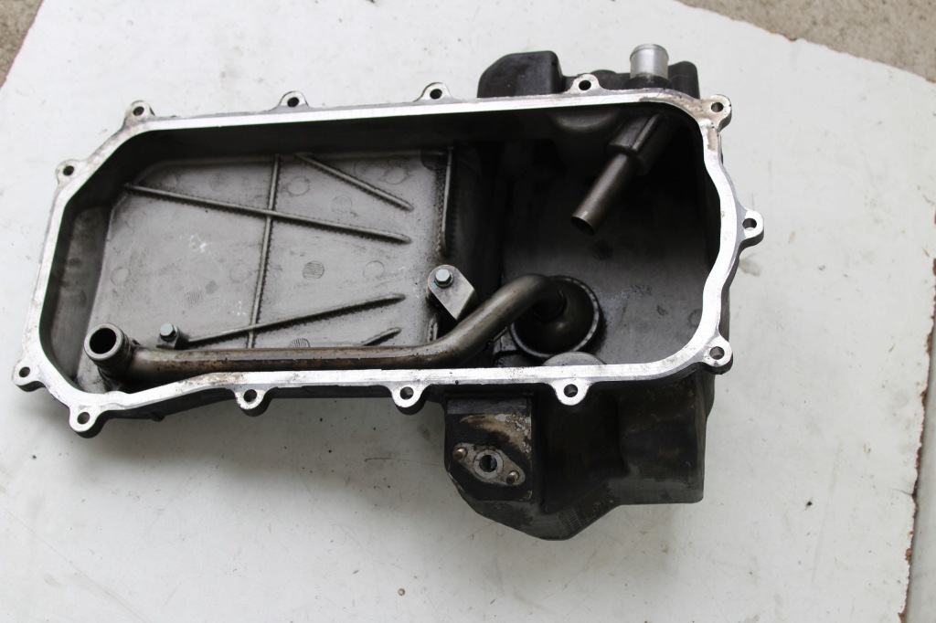 Піддон масляна 504371267 mitsubishi fuso 3,0 Київ