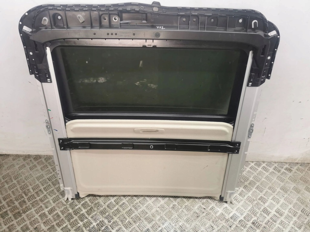 фото №1, Mitsubishi outlander 2015 люк комплект