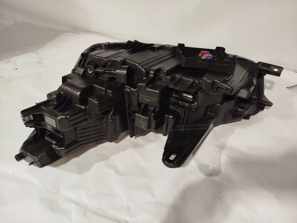 фото №15, Ford mustang mach-e 21- лампа права перед передня full led lj8b13e014bf