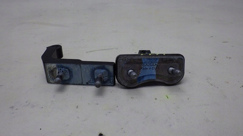 фото №3, Петля петли дверь правый задняя mercedes w177