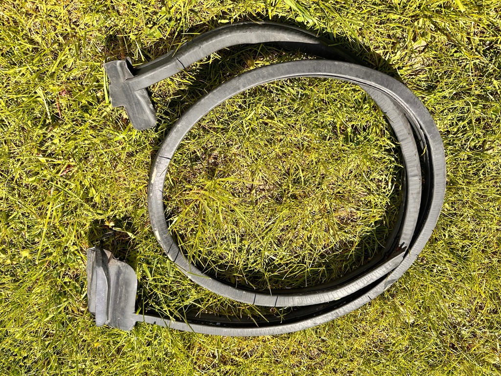 фото №1, Прокладка задних дверь ford transit mk8 2013-2018