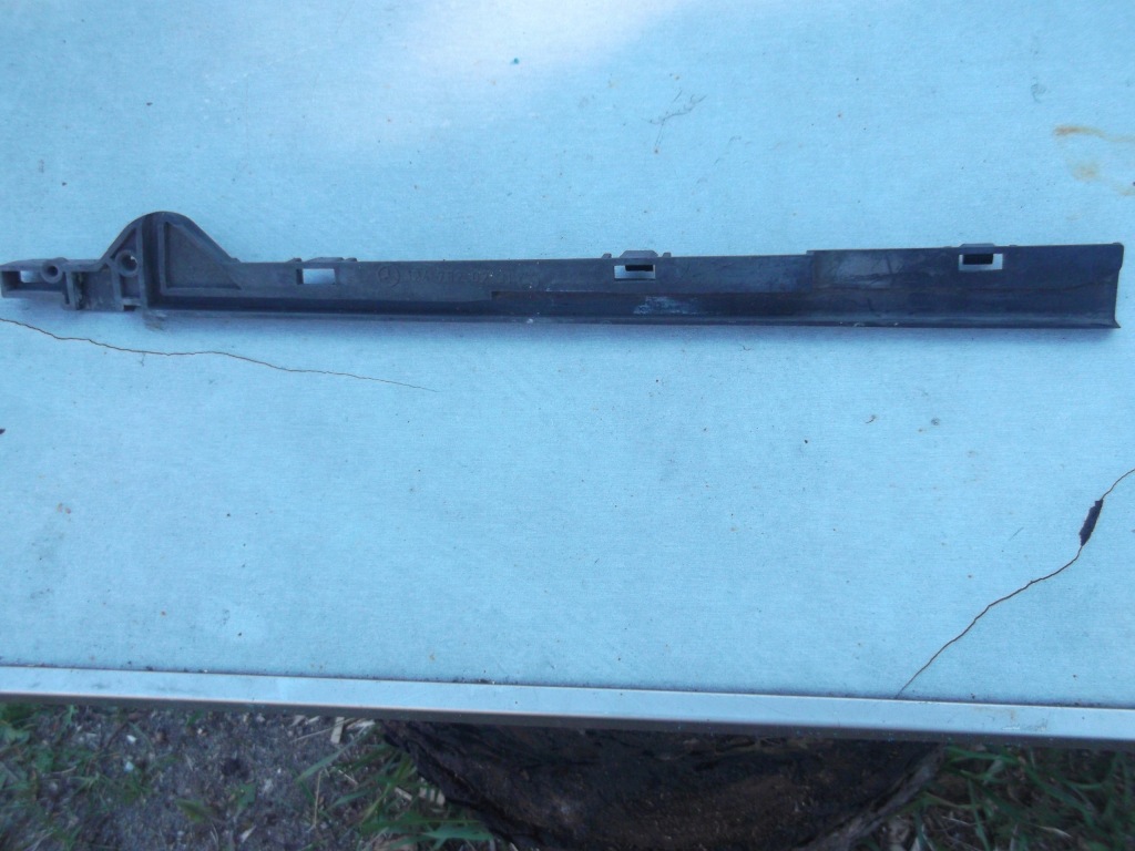 фото №1, Направляющая люк mercedes w124