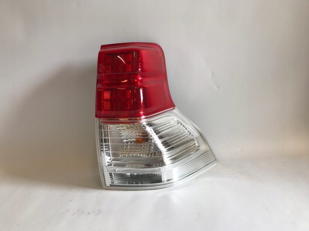 фото №1, Toyota land cruiser led 09-13 лампа задня права