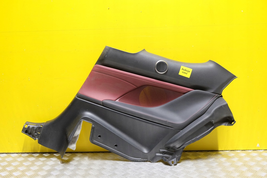 фото №1, Lexus rc rc-f 2014- обшивка дверь обивка задняя r