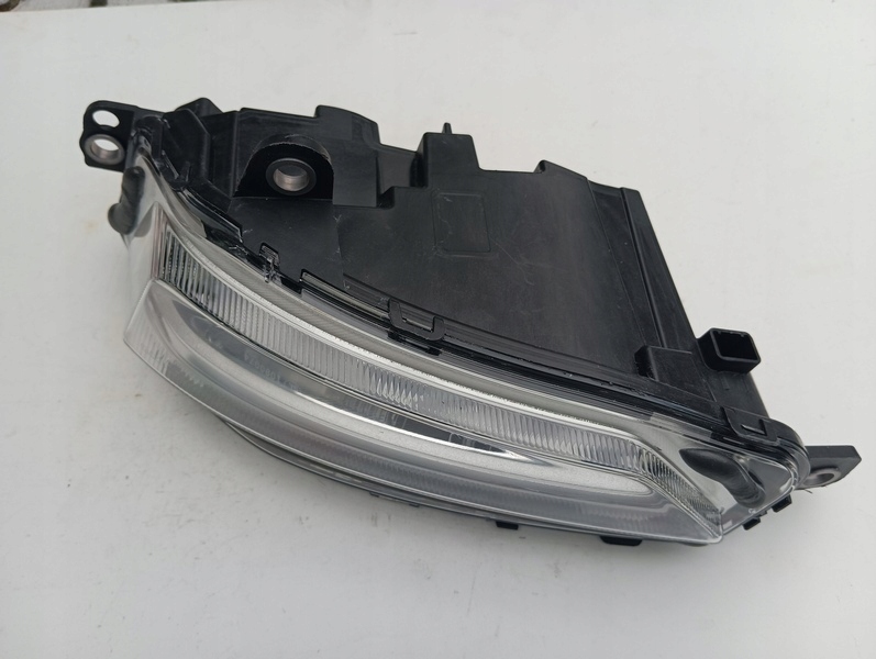 фото №1, Противотуманная фара левый led drl volvo fh 2020r