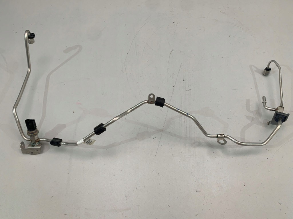 фото №1, Porsche 911 992 шланг трубка пального 0pb127513