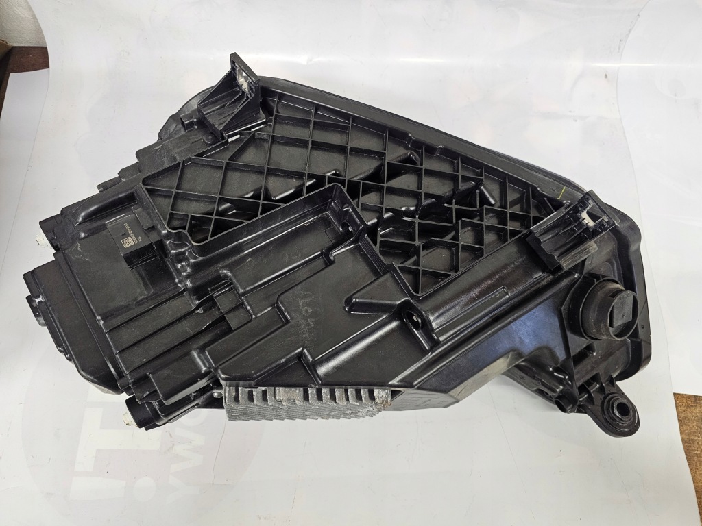 Audi q5 2 80a фара правий перед led matrix європа  80a941036e Недорого