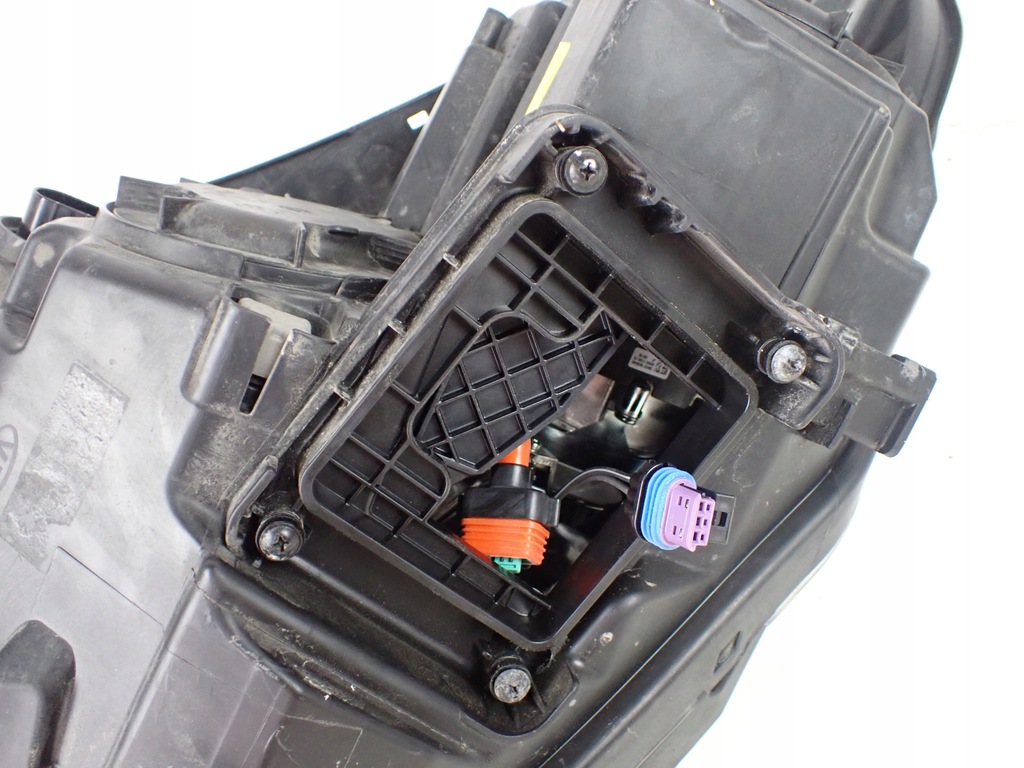 фото №13, Лампа led ксенон права kia optima iv 2017