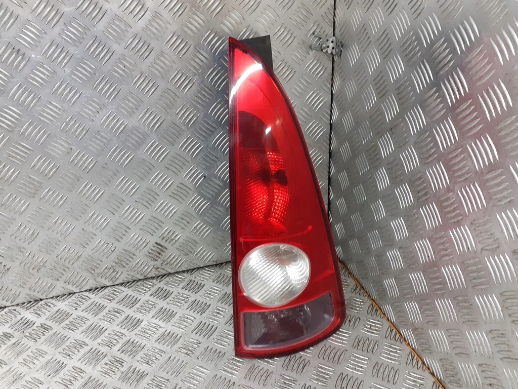 фото №1, Лампа правая задняя renault espace iv 8200027152