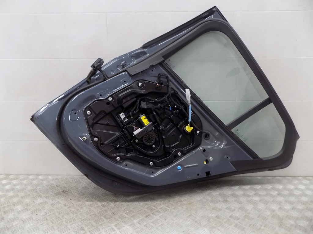 фото №4, Bmw 1 f40 дверь правое задние задняя c3n