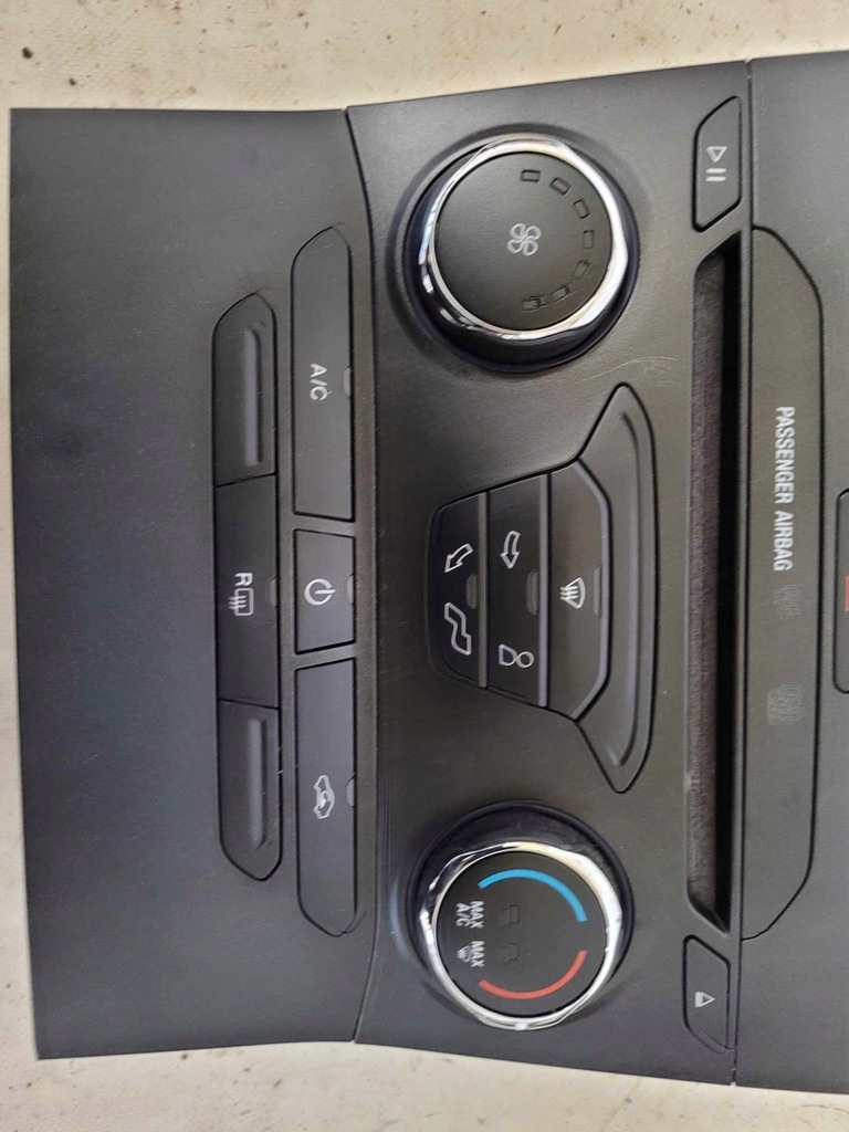 фото №3, Панель рамка обдув радио ford edge mk2 2016-