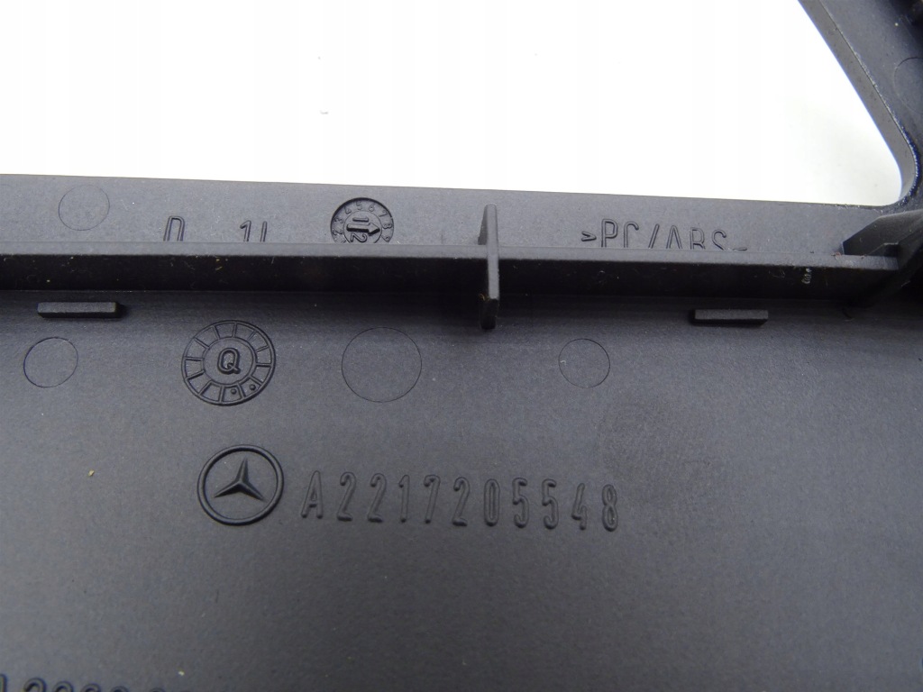 Ручка внутрішня лівий передні  передня ліва a2217205548 mercedes w221 рестайлінг в Україні