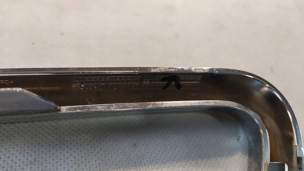 фото №8, Рамка правый хром выхлоп mercedes w206