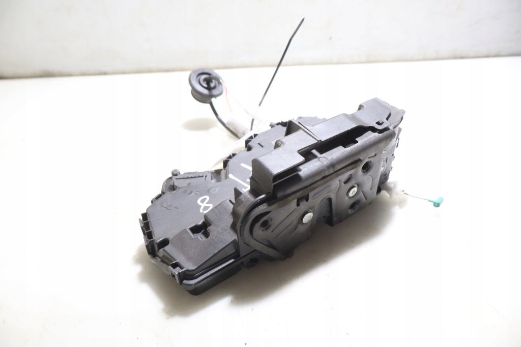 фото №1, Замок правий задня двері skoda superb iii