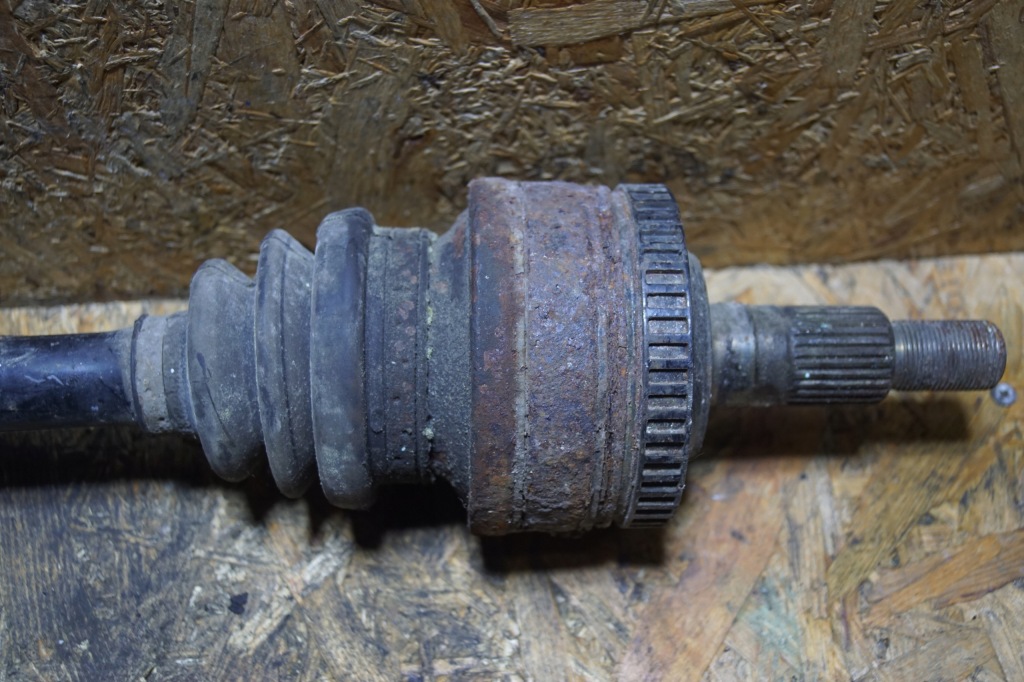 Купить Приводной вал задний porsche boxster 986 98633202450