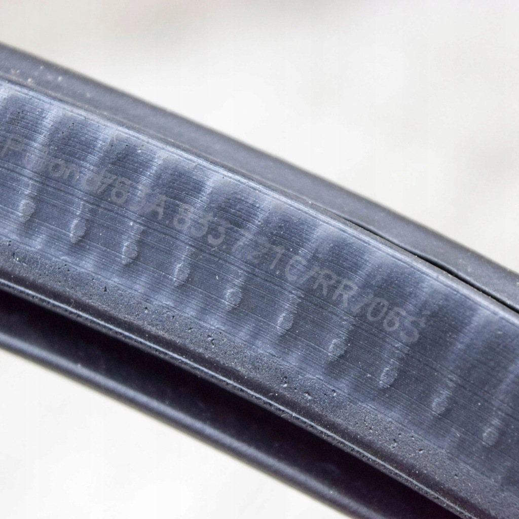 фото №6, Audi q3 f3 2021 правая сторона резиновый прокладка дверь задних