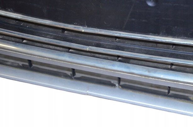 Audi a4 8w0 бампер передний 8w0807437 6pdc sprysk. Оригинал