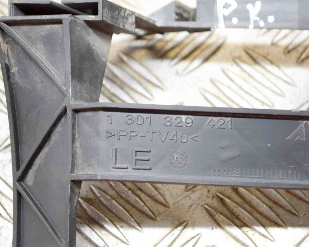 фото №7, Напрямна передньої лівий лампи vw transporter v t5 фургон 1301329421