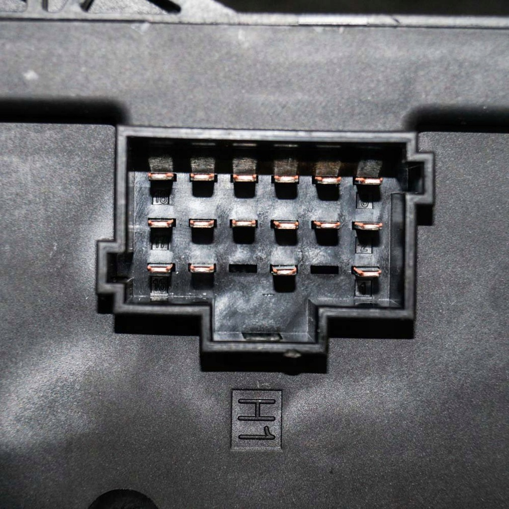 фото №8, Volkswagen crafter 2016 коробка предохранителей / комплект