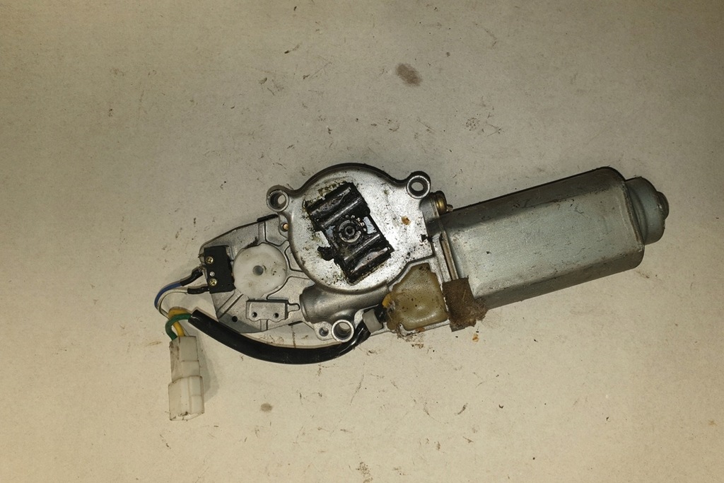 фото №1, Модуль люк mazda mx-3 ec 8331000900 1991