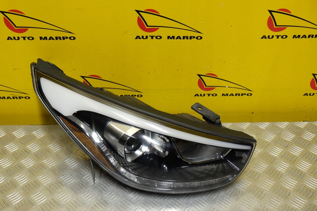 Hyundai tucson ix35 2010- фара фара звичайна лінзована led r америка в Україні