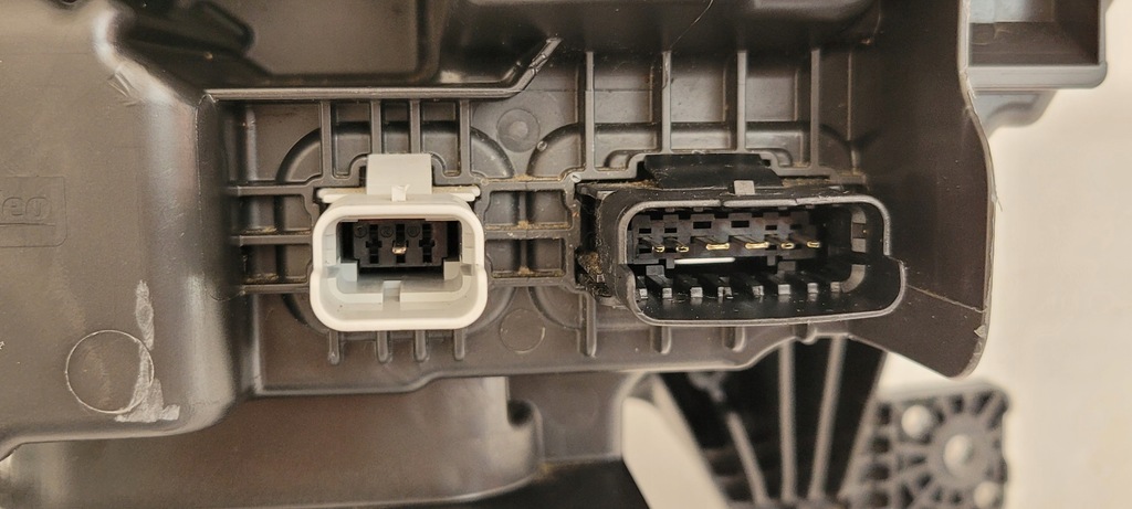 фото №12, Лампа права перед smart 453 forfour eq a4539069801 260107304r