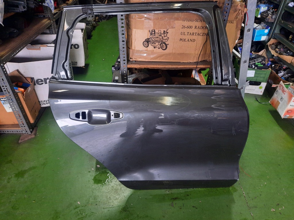 фото №3, Двері volvo v60 2019- задня праве