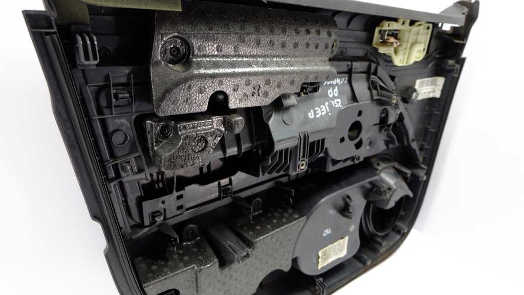 фото №9, Jeep compass i lift обивка обшивка дверь правый перед